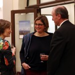 Im Gespräch: Die Vorstände des Fördervereins der Stiftung Kirchenburgen A. Rothe und S. Hanini, Hauptanwalt F. Gunesch