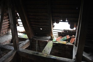 Löcher im Dach des Glocketurms